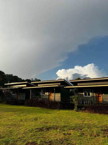 Huai Makhuea Som House | Khaodoihomestay&foods