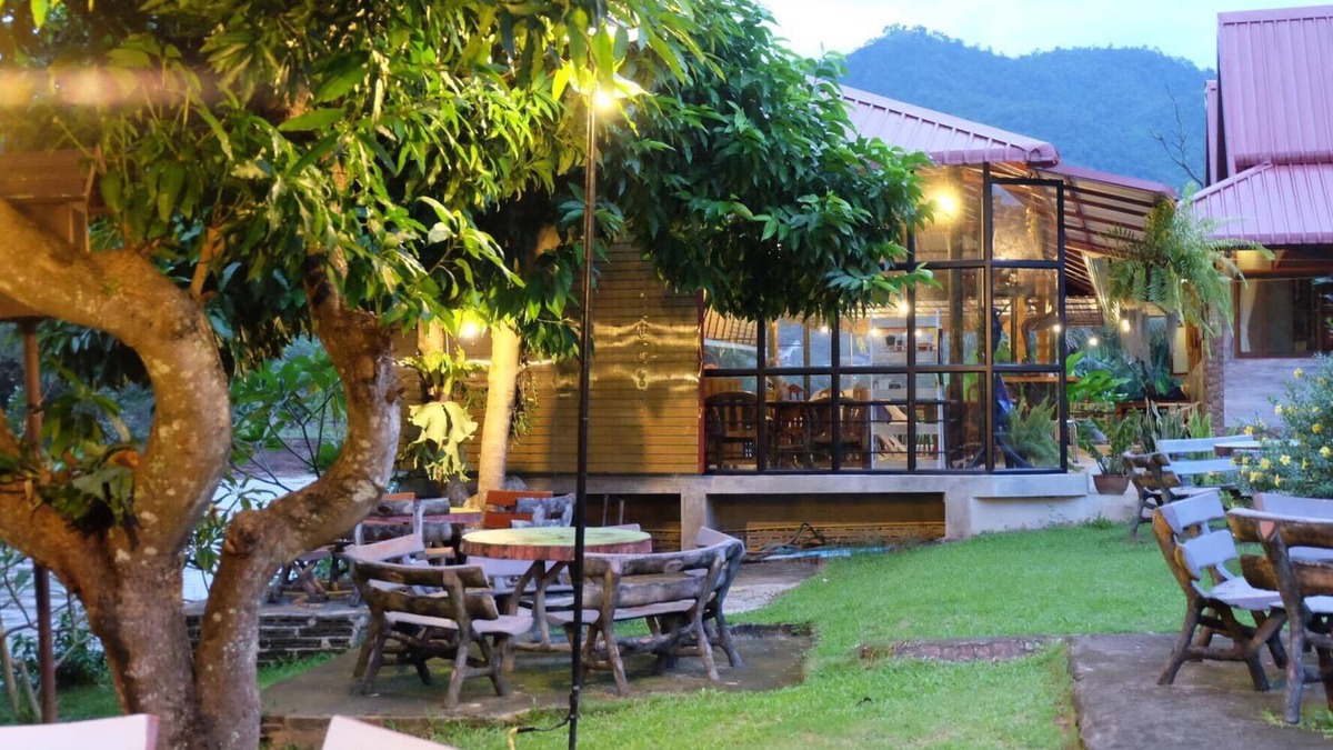 Mae Ai Hotel | Khun Mai Baan Suan Resort