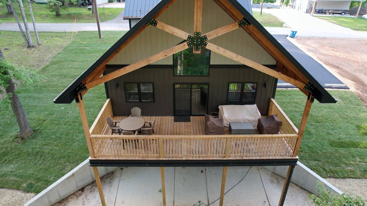Buchanan Cabin | Kickback Cabin at Kentucky Lake