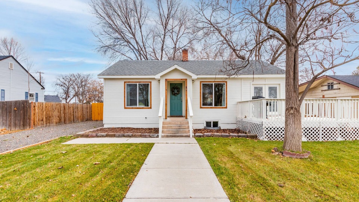 Nampa House | Kid-Friendly 2 Bedroom close to Idaho Center & NNU