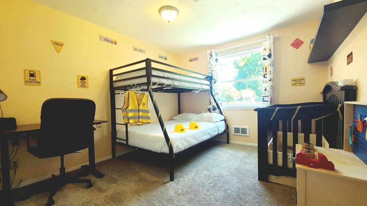 Teton House | Kid-Oriented Themed Adventure - 3-bedroom house