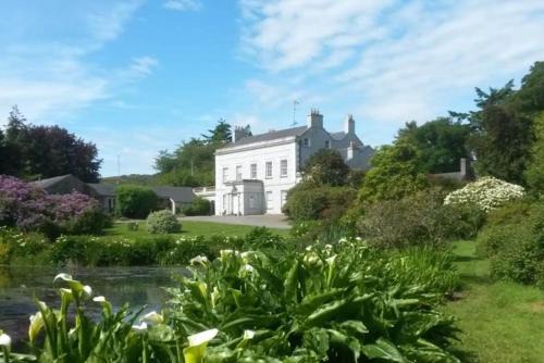 Newcastle Villa | Kilmartin House - Georgian House on Private Estate and Farm