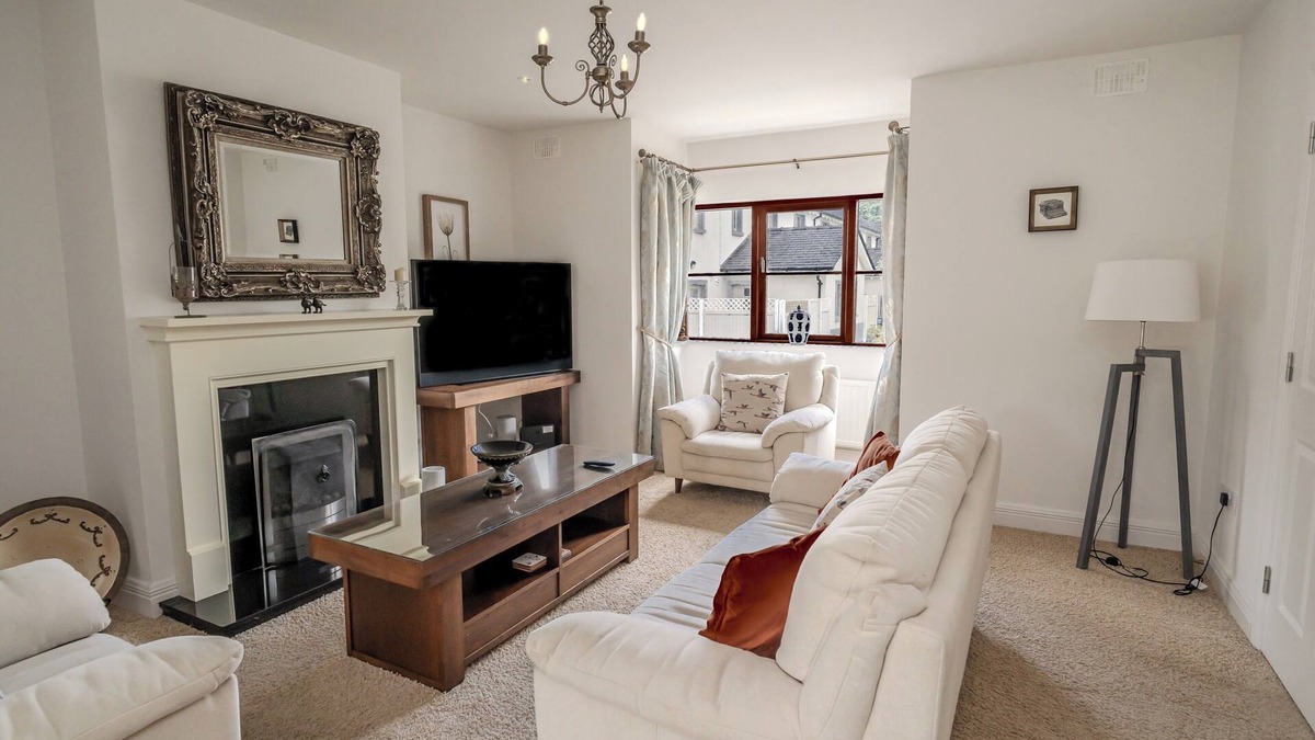 Ballyfarnon House | Kilronan Castle Holiday Home - Beside Luxury Hotel