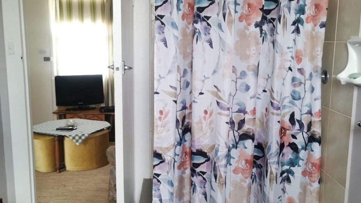 Kimba Apartment | Kimba Units 5 - self contained apartment discounts for more than one night