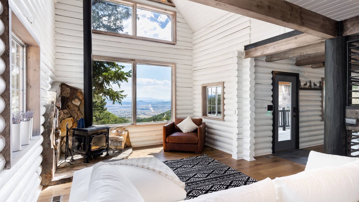 Stagecoach Estates House | Kimball Canyon Gold | Incredible & authentic mountain cabin experience!