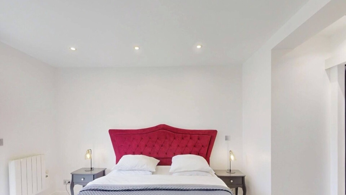 Osny House | Kimia Suite Room