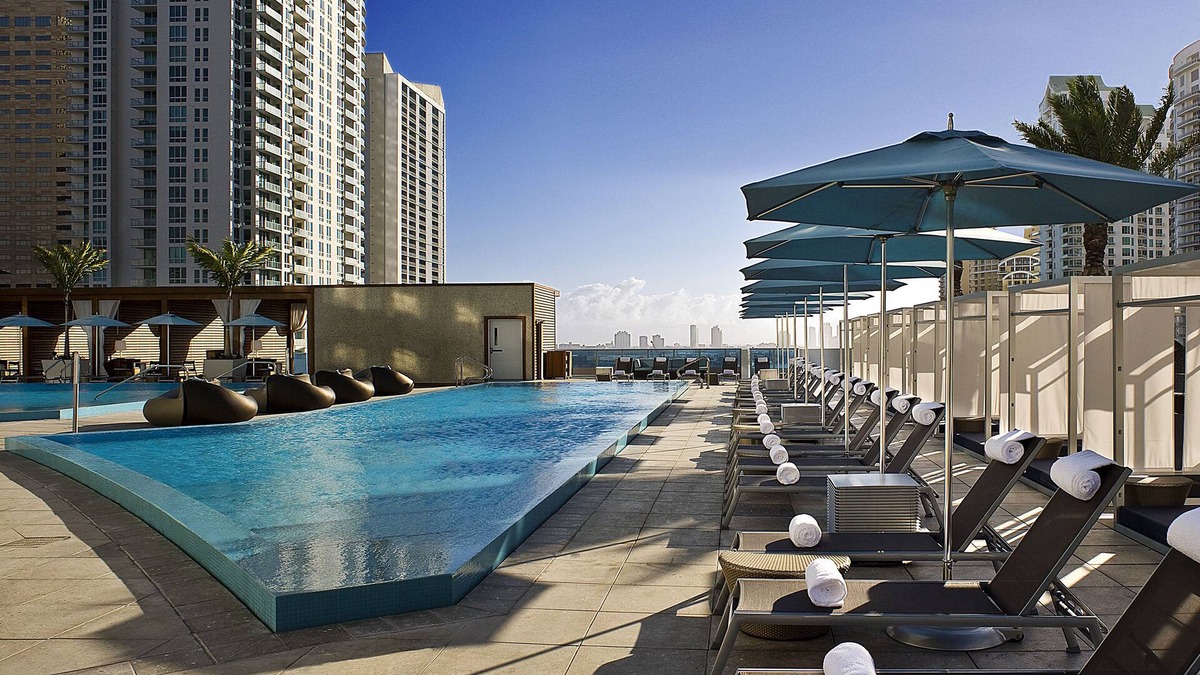Downtown Miami Hotel | Kimpton EPIC Hotel by IHG