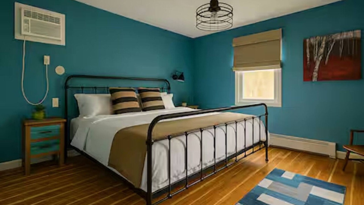 Ellenville Cabin | King Bed & Hot Tub, Unit C