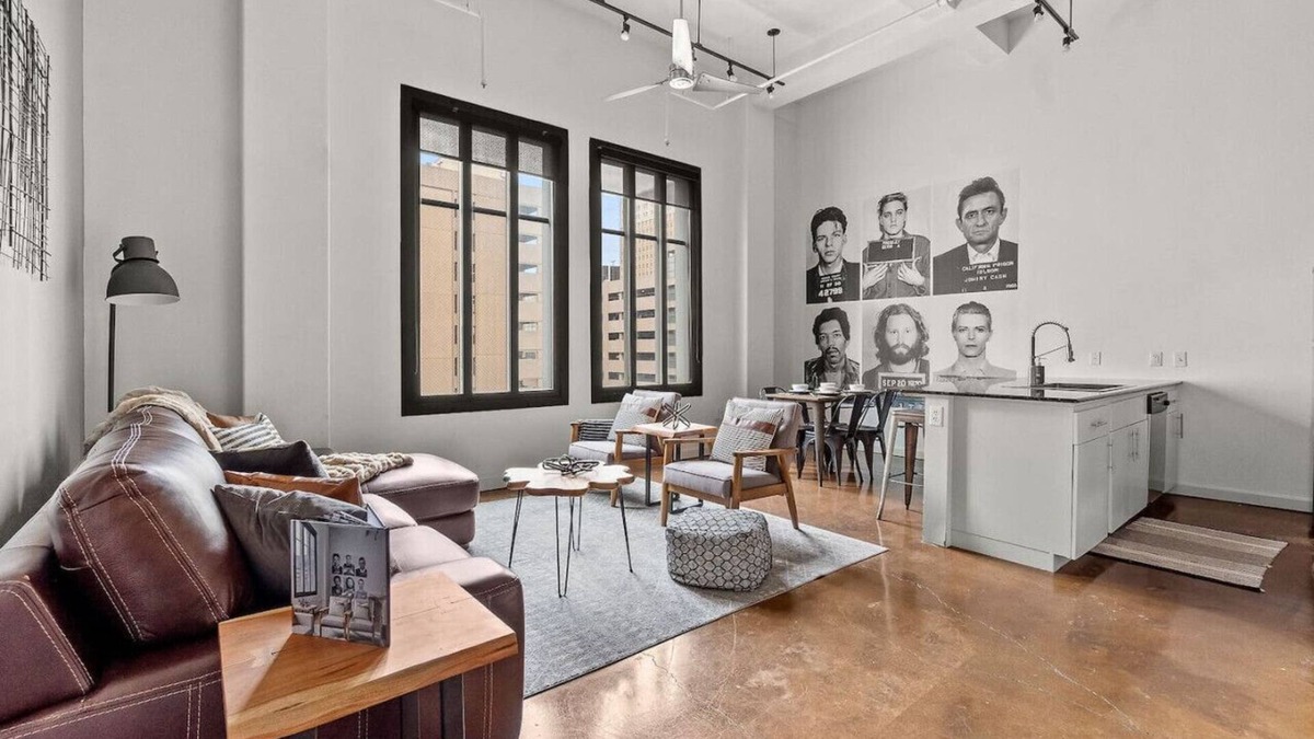 Fort Worth Apartment | King Bed - Unique Rebel Room at Sundance Sq