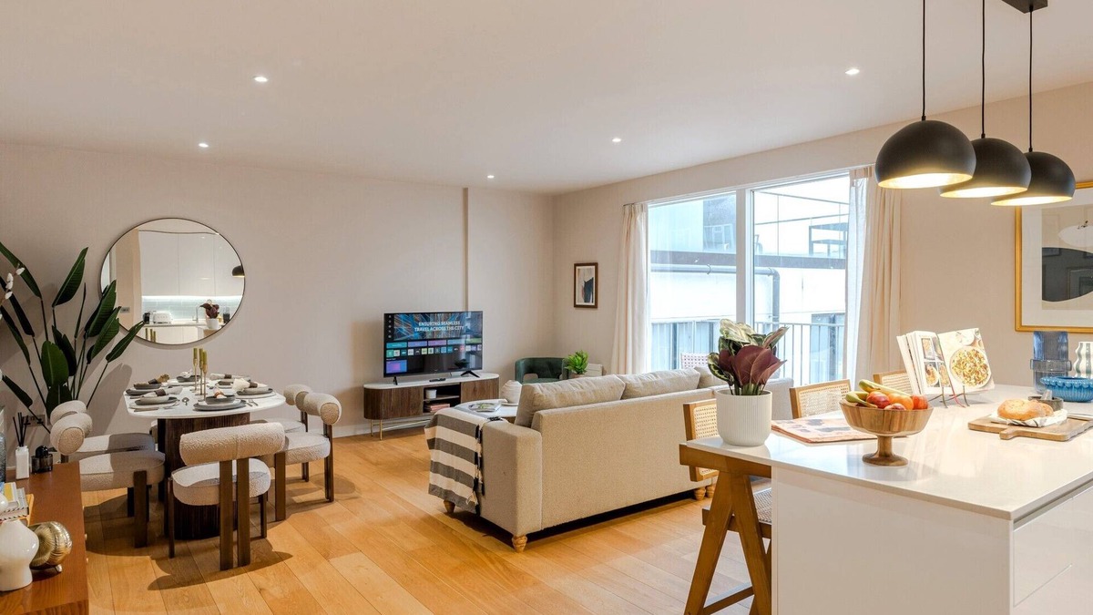 Angel Apartment | King's Cross | 2 Bedroom Apartment (Balcony)