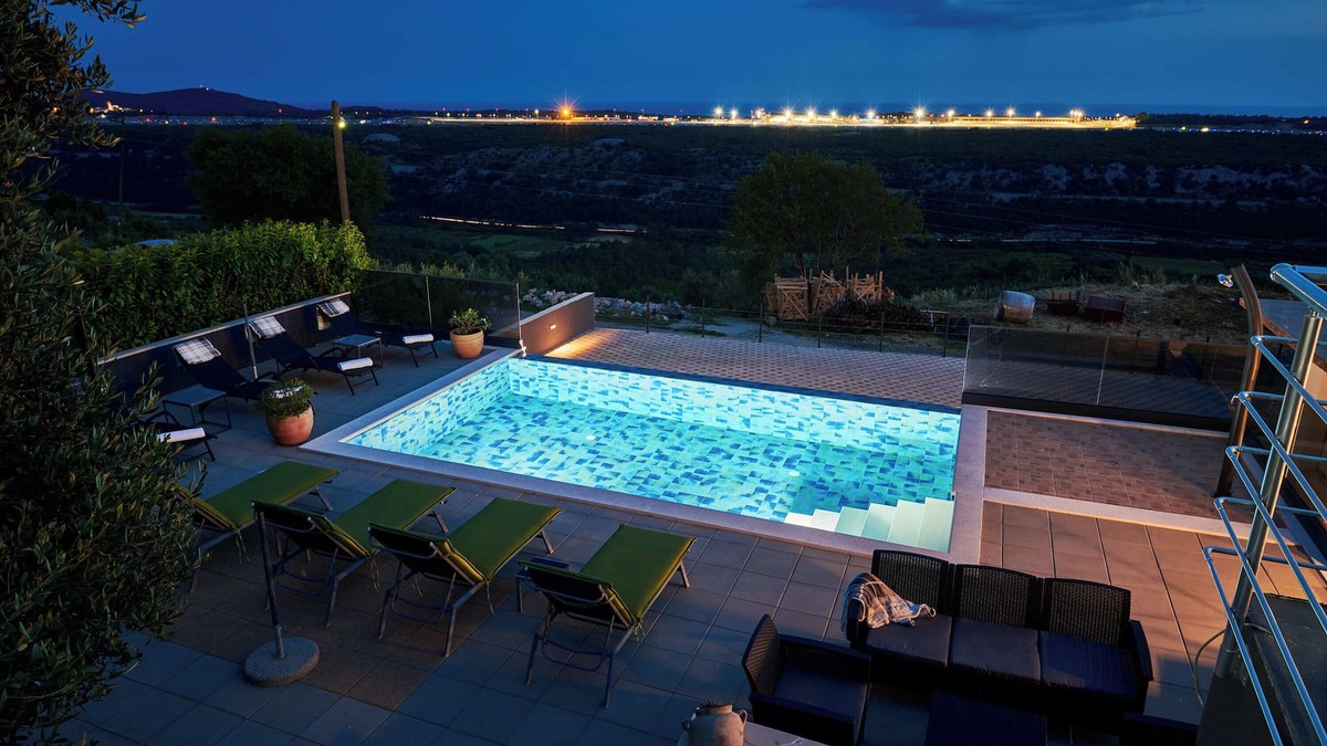 Popovici Apartment | King size apartment with swimming pool