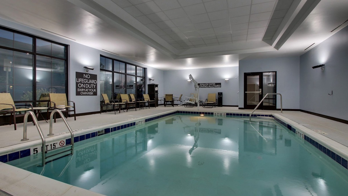 Rock Hill Apartment | King Suite Near Winthrop University! Free Breakfast Buffet. Indoor Pool