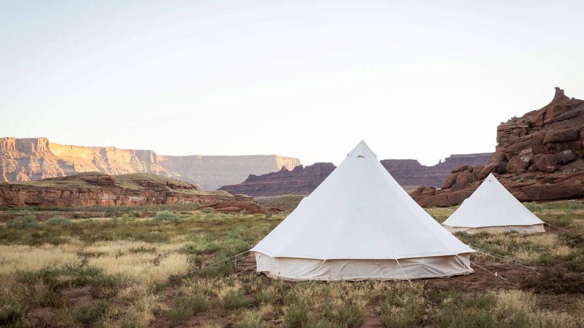 Monticello House | King Tent with Shared Bathroom - Nestled among the Abajo Mountains.