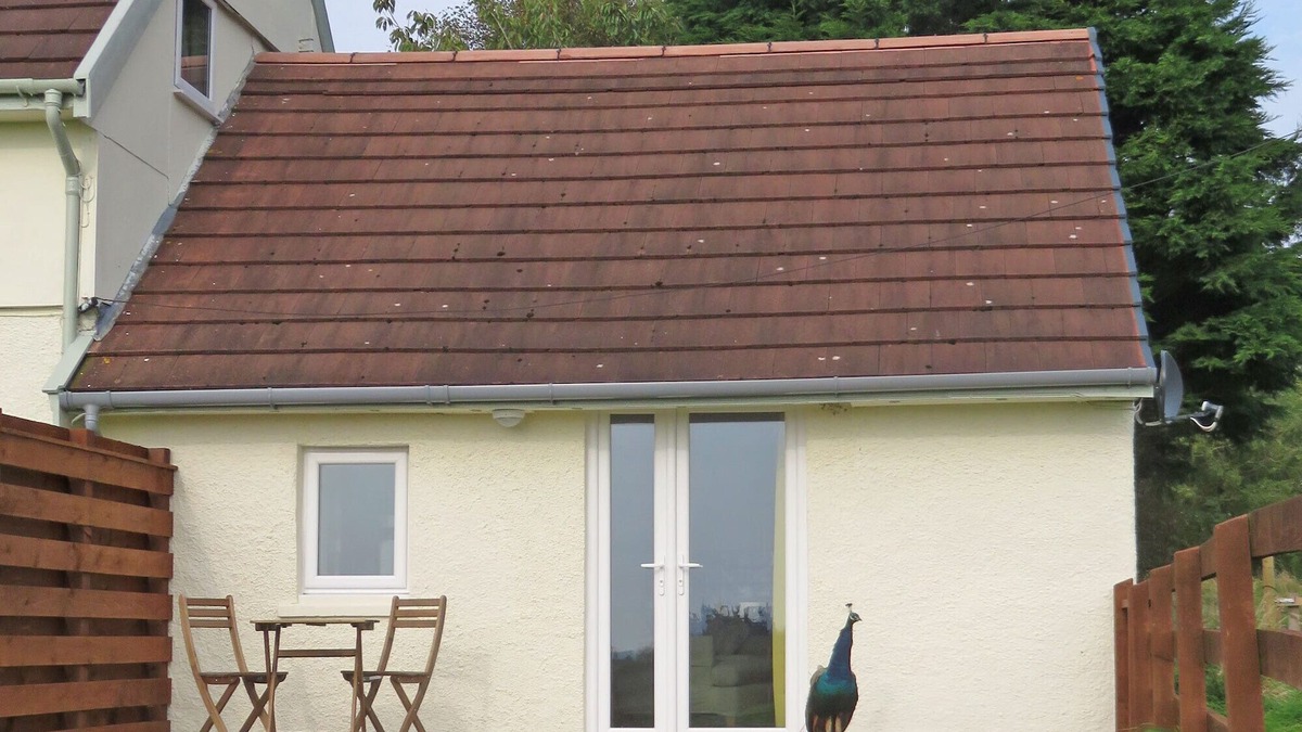 Kirkcudbright Apartment | Kinganton Bothy, private studio with sea views