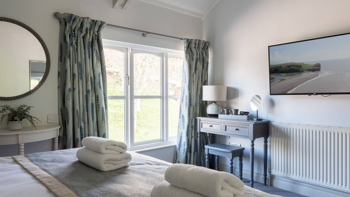 Otterton Bed & Breakfast | Kings Arms Otterton