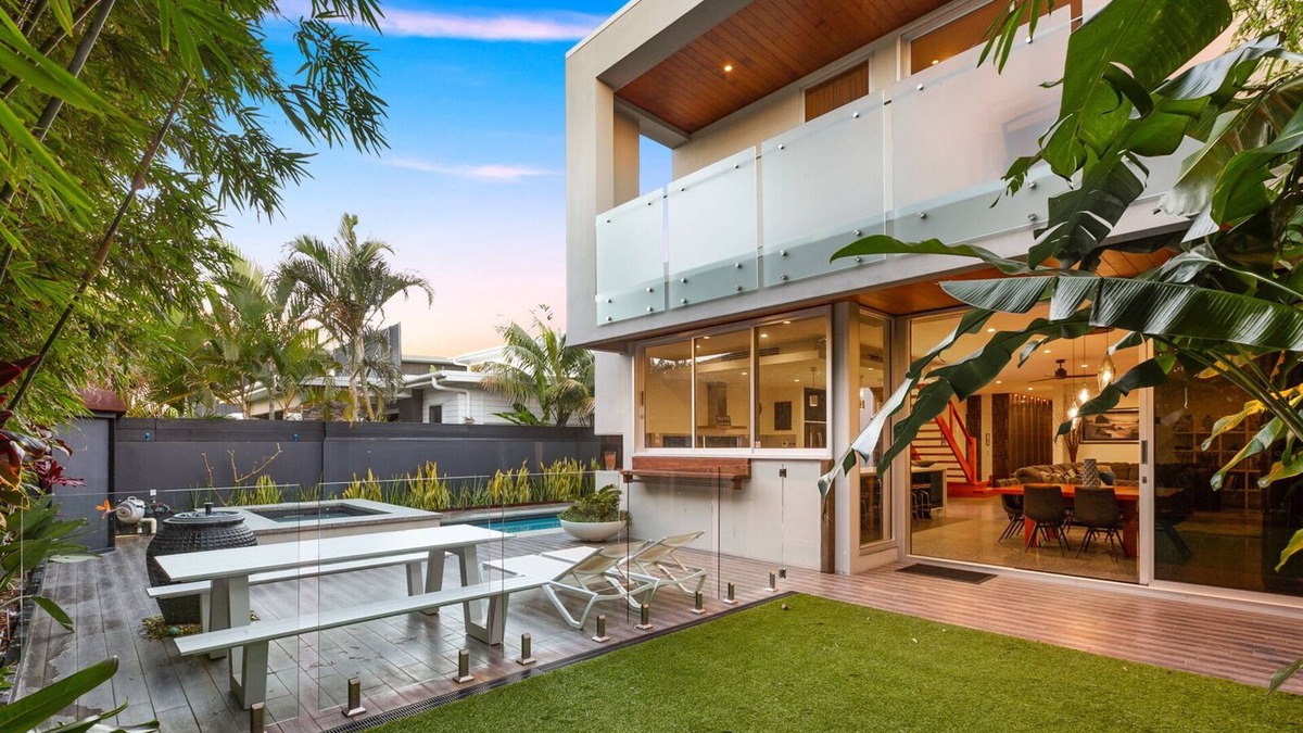 Kingscliff House | Kingscliff, Salt Village Retreat