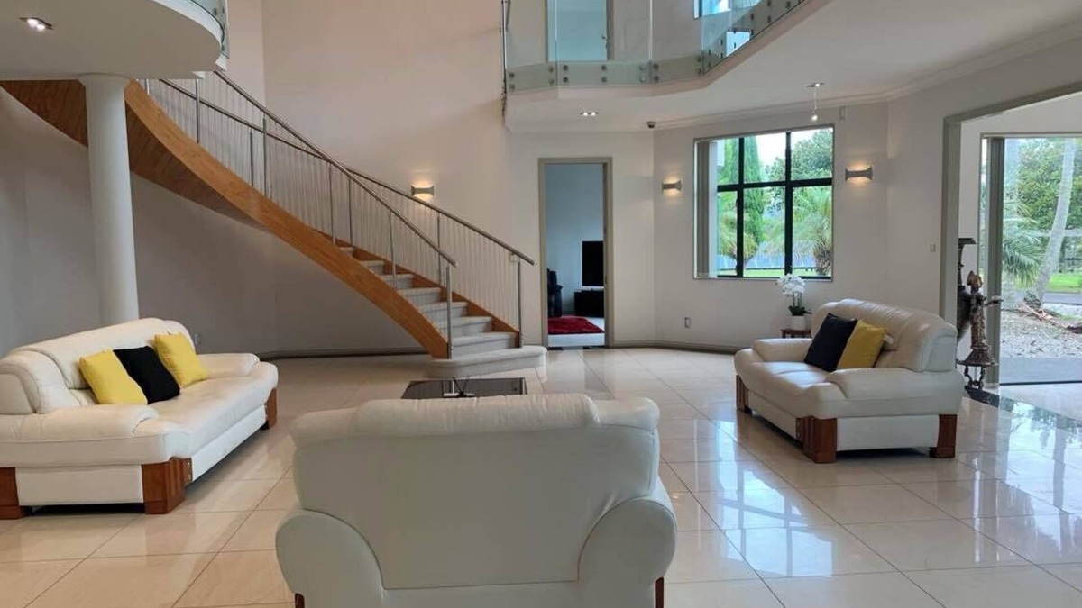 Glenbrook House | Kingseat Manor