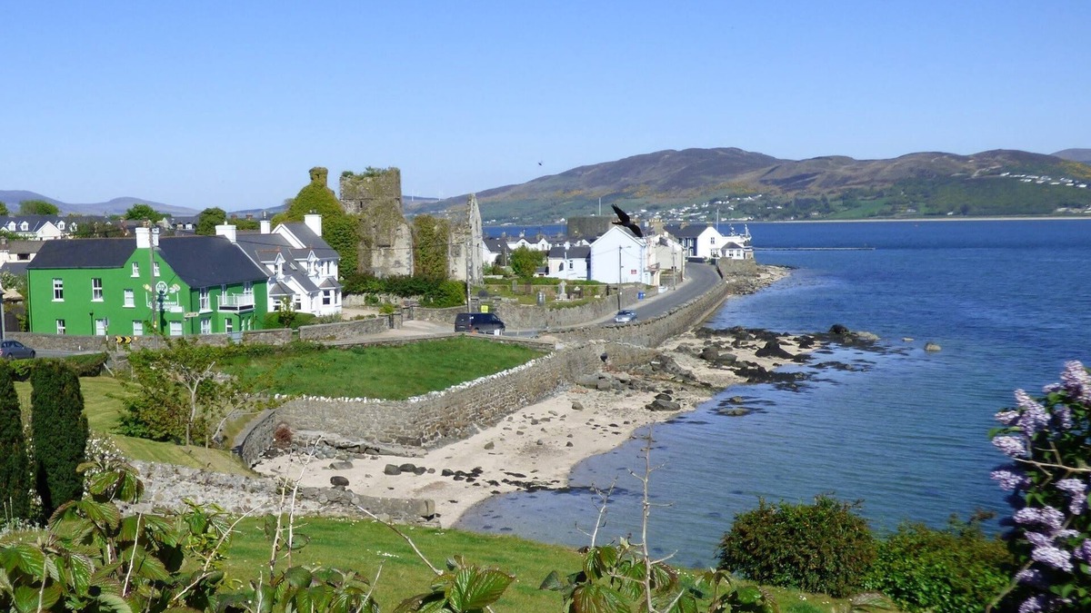 Rathmullan House | Kinnegar beach cottage has private access to sandy beach from rear of cottage