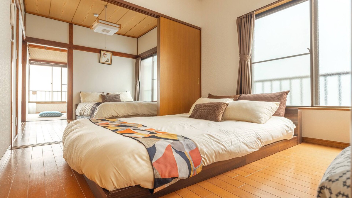 Honkomagome House | KiraKira House | Charming 3BR Unit | Yamanote