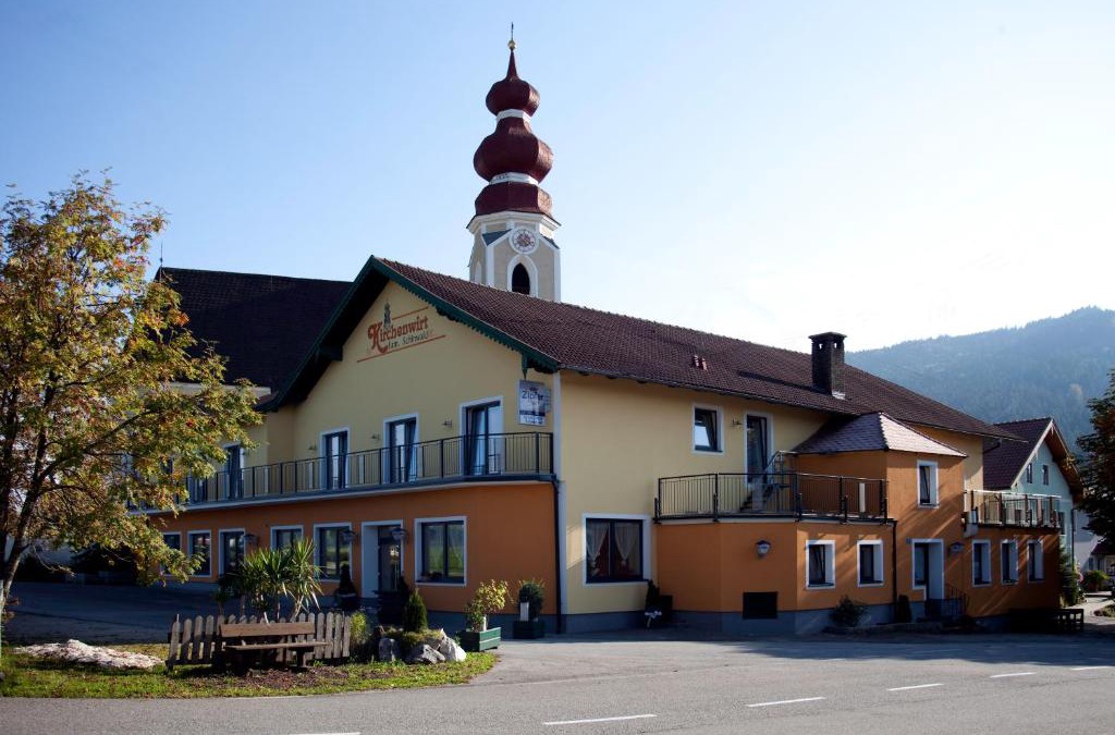 Strasswalchen Hotel | Kirchenwirt Irrsdorf Familie Schinwald