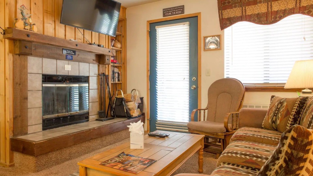 Kirkwood Condo | Kirkwood Meadows: Hot Tub! Lifts 5min walk! The Meadows.