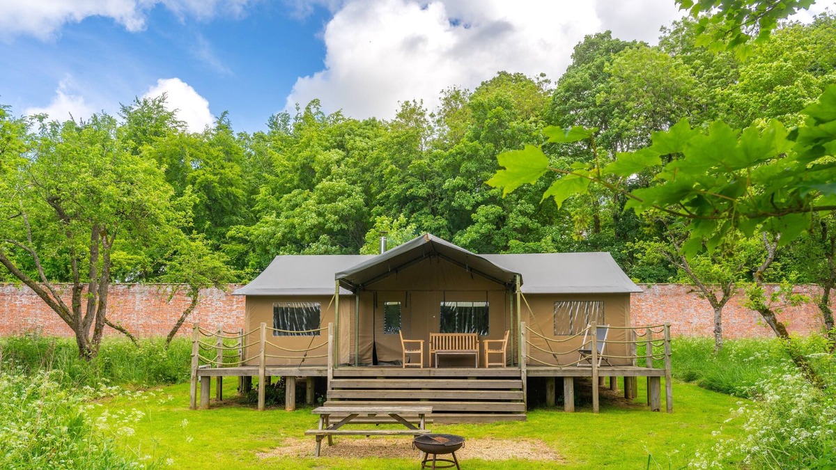 Exton Cabin | Kite at Exton Park, Rutland, Dog Friendly