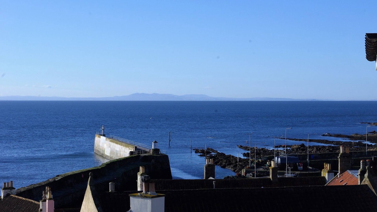 Pittenweem Apartment | Kittiwake Apartment, Pittenweem - stunning Sea Views in picturesque village.