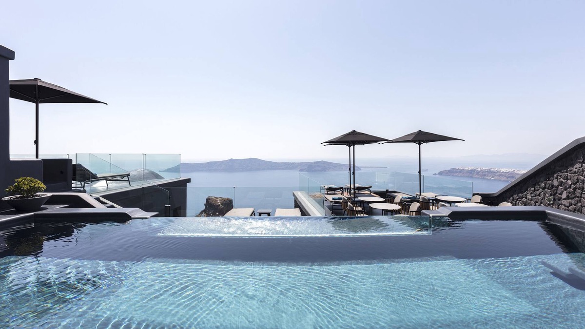 Imerovigli Hotel | Kivotos Santorini - Preferred Hotels & Resorts
