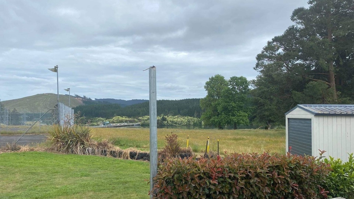 Atiamuri House | Kiwi Bach in Atiamuri