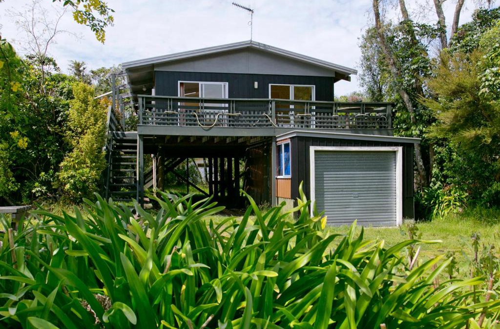 Kuratau House | Kiwi Cutie - Kuratau Bach