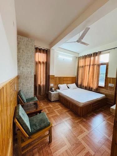 Shamshi House | KK Homestay Bhuntar - By Soma Stays