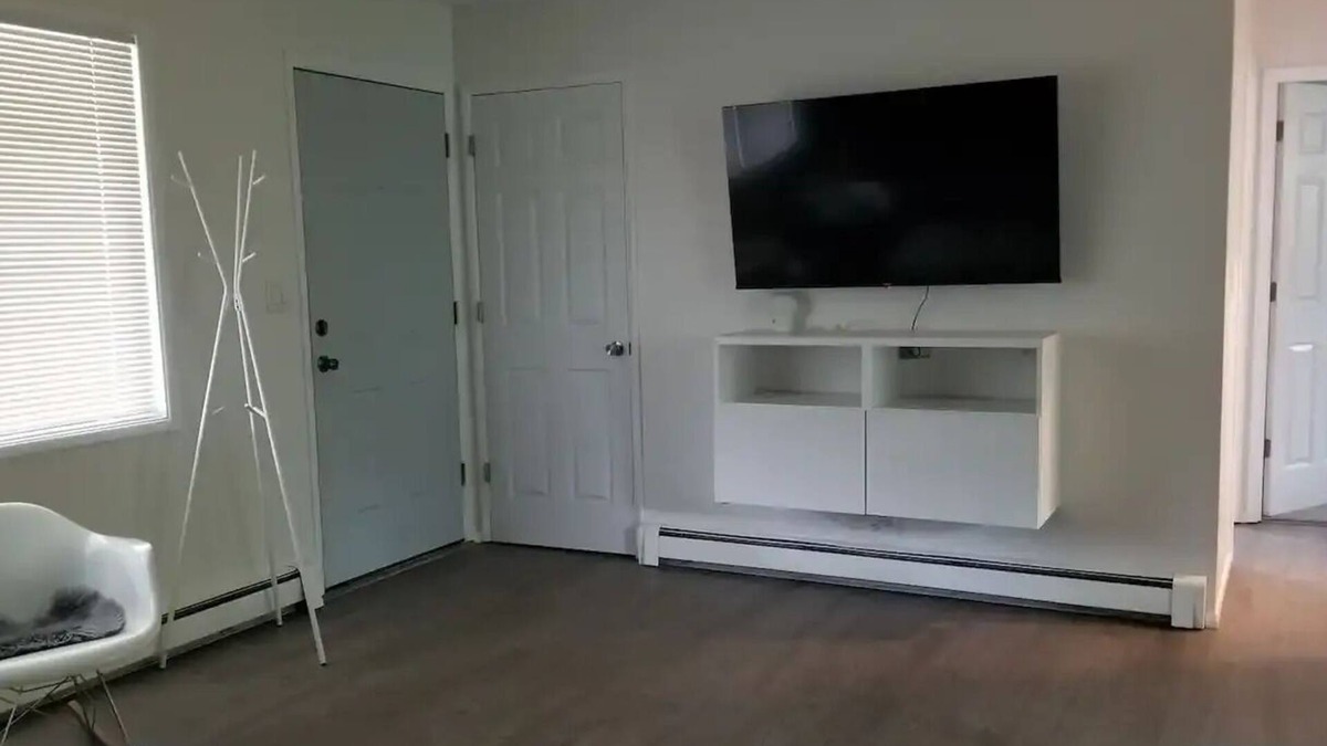 Spenard Apartment | Klamath house by the lake