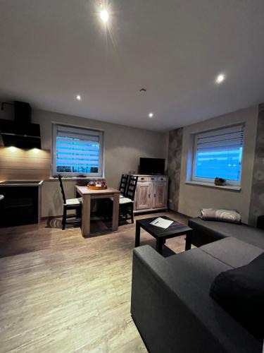 Mainz-Bingen Apartment | Kleine Auszeit - Ferienwohnung Heideberg - "Rhein" in den Urlaub