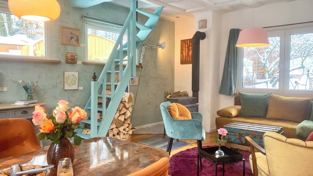 Freienfels House | Kleine Kunstremise mit Holzofen Burg Freienfels