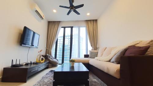 Kampung Kerinchi Apartment | KLGateway Premium Residence Mid Valley