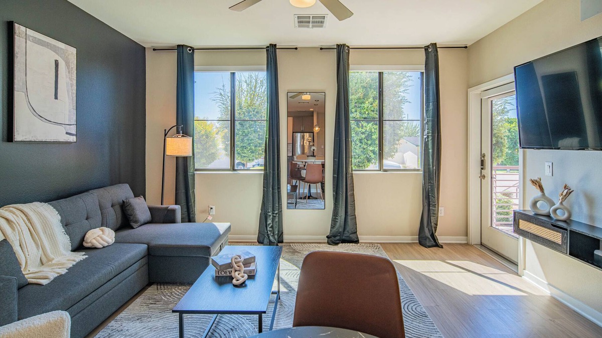 Orange Heights Apartment | KLVG - Alta North Central