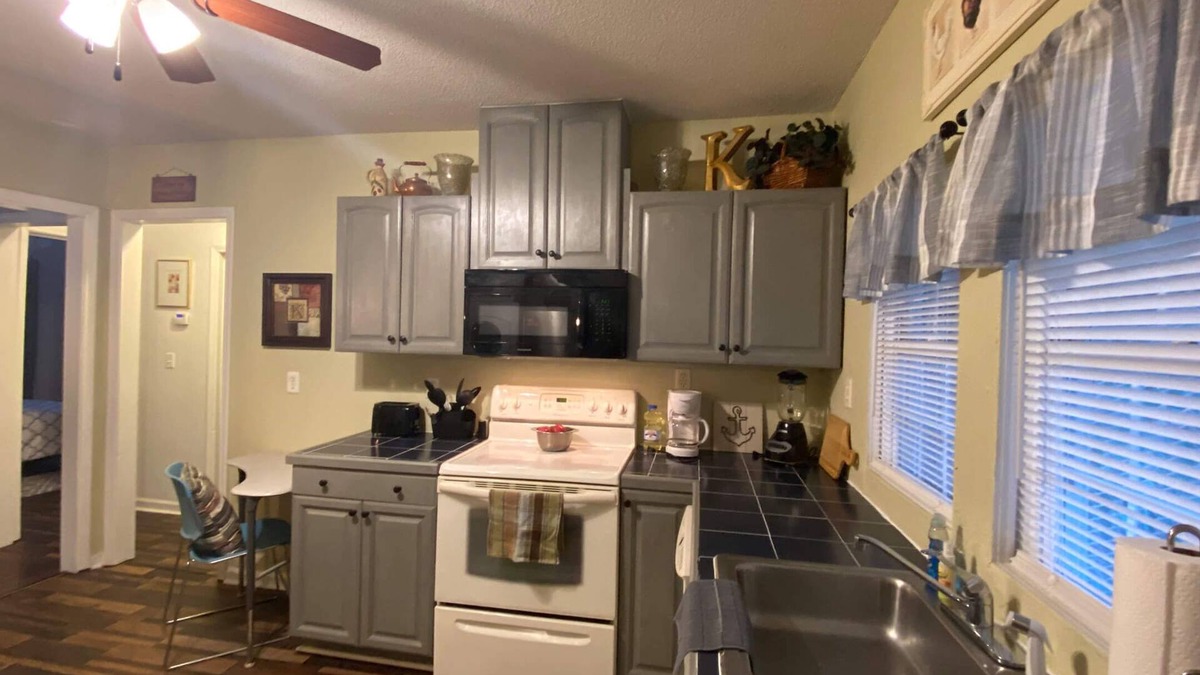 Macon Apartment | KnightPlace - The Michael - 2BD/1BA Apartment in Duplex - Near Mercer University