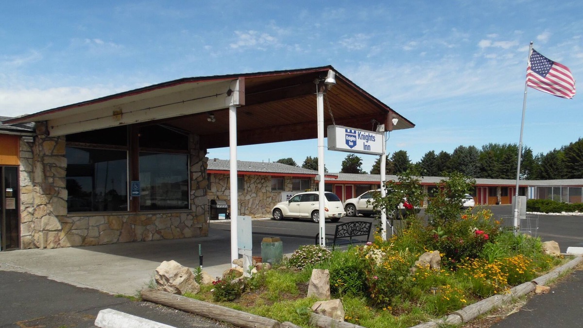 Boardman Hotel | Knights Inn Boardman