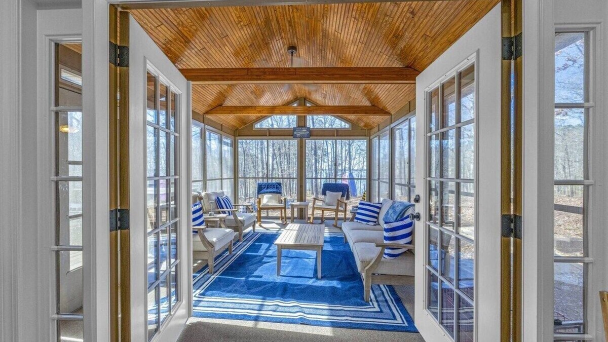 Anderson House | Knotts Landing Lake House w/Hot Tub & Dock!