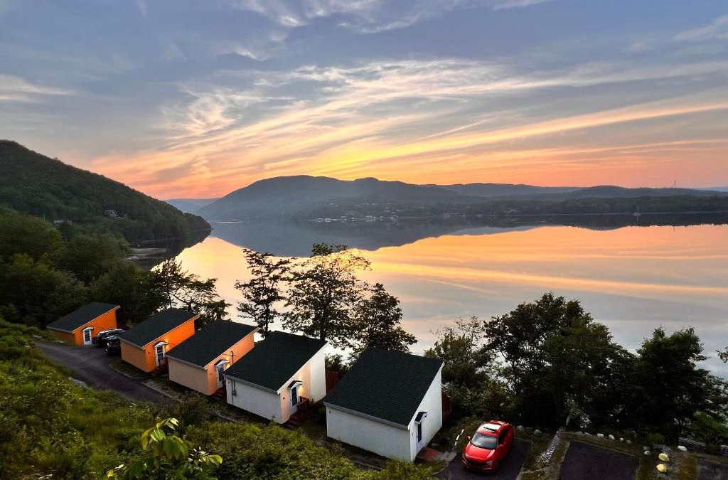 Ingonish Beach Ski Chalet | Knotty Pine Cottages, Suites & Motel Rooms