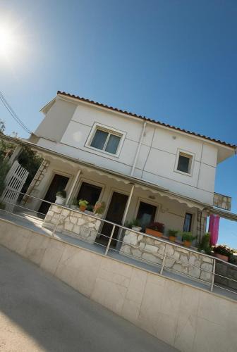 Aliko Apartment | Koci Apartments