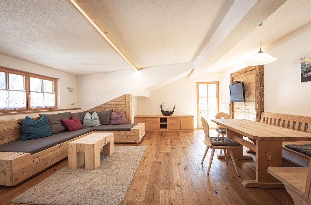 Campo Tures Apartment | Kofler zw den Wänden Apt Edelweiss