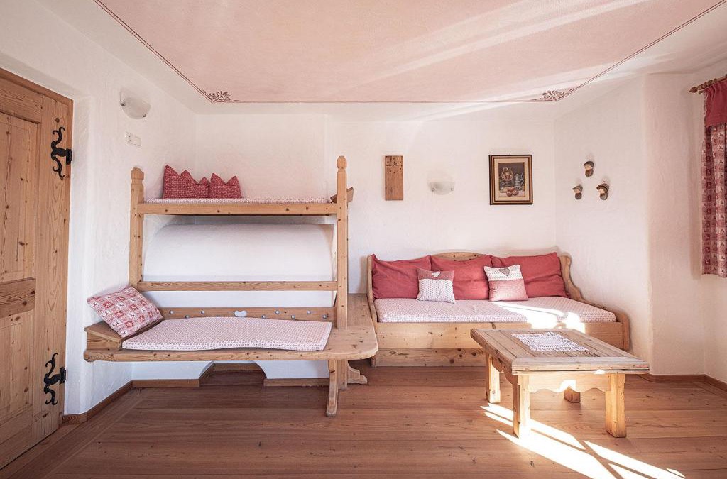 Campo Tures Apartment | Kofler zw den Wänden Apt Alpenrose