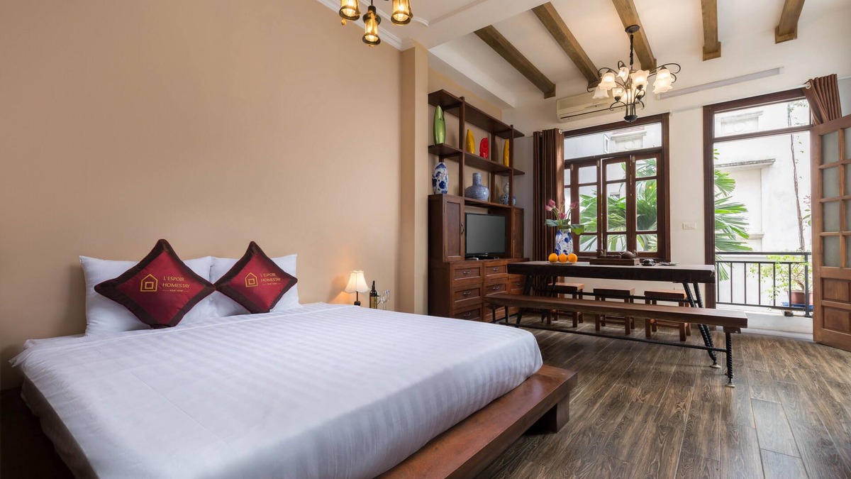 Yen Phu House | Koi Fish Pond Homestay