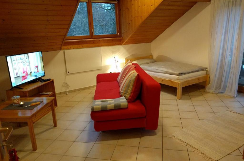 Pitzling Apartment | Komfortabel wohnen am Waldrand von Pitzling