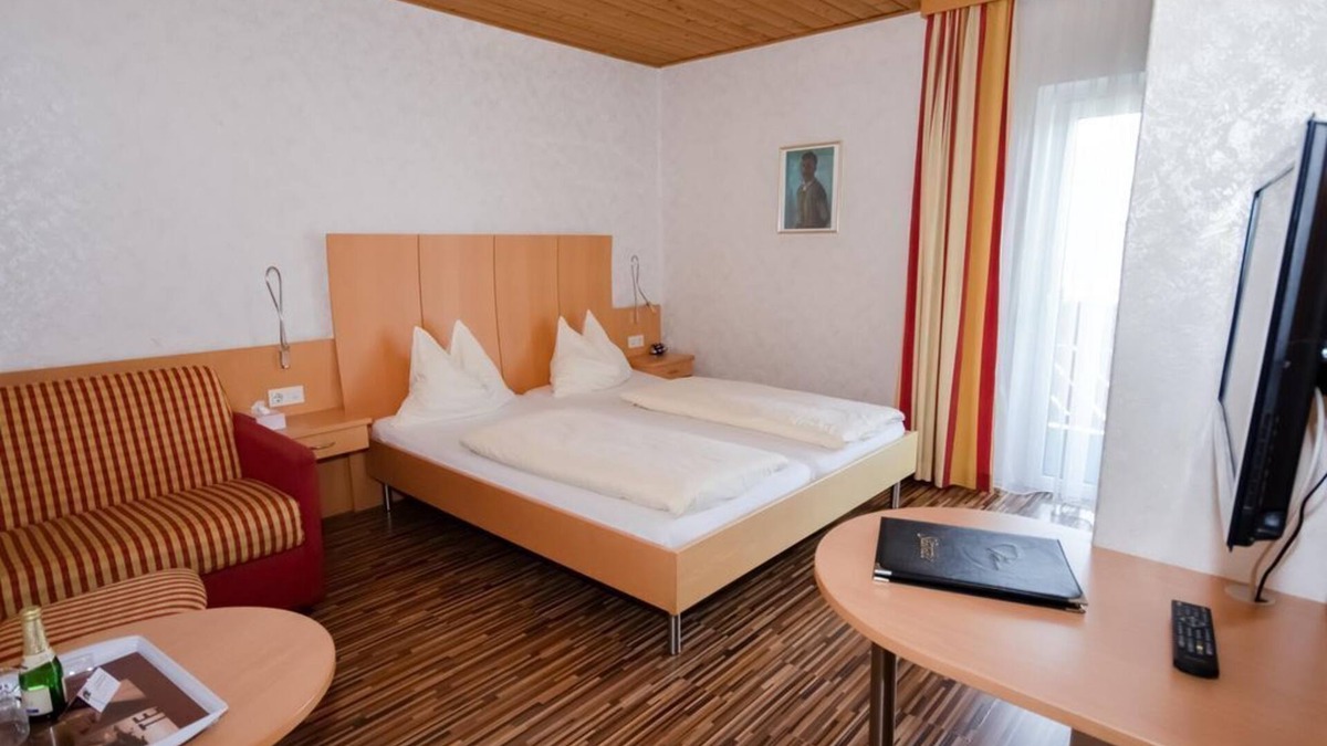 Pesenthein Apartment | Komfortzimmer MIT Balkon - Familienhotel Steindl