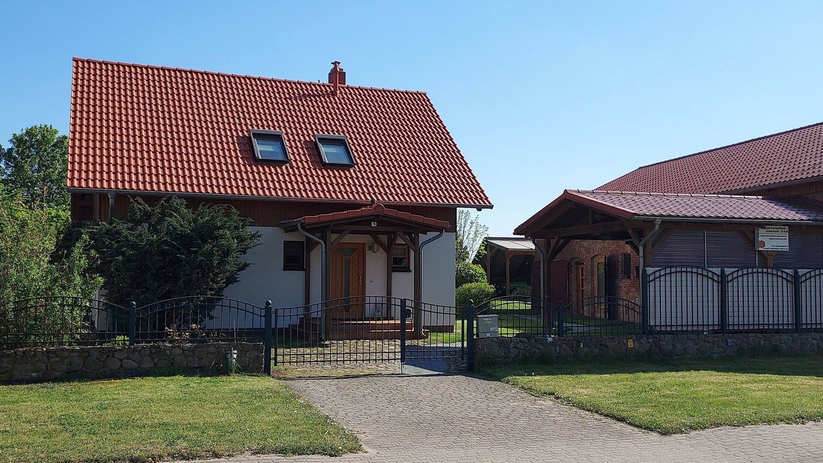 Menkin House | Kommen Sie zur Entdeckung von Ruhe und Aktiver Erholung in die Landidylle