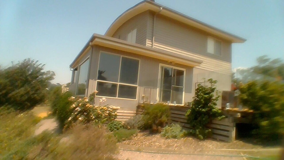 Clunes Bed & Breakfast | Kookaburra Walk About.