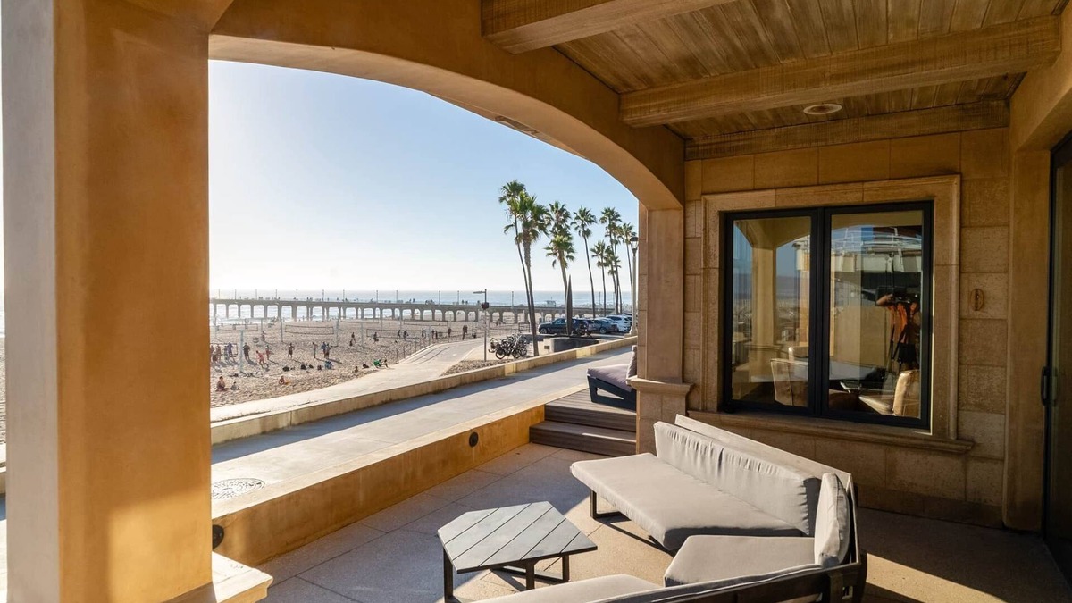 The Strand House | koolkondo Strand Oceanfront home In Manhattan Beach