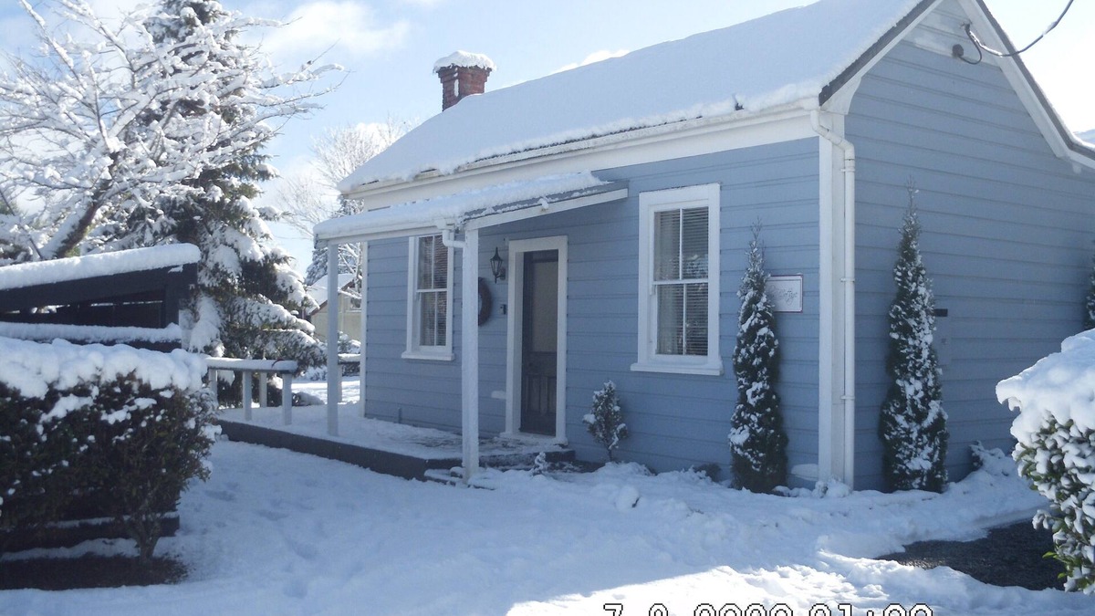 Rangataua Cottage | Kosbys Cottage, nestled in the heart of Tongariro for all the best adventures!